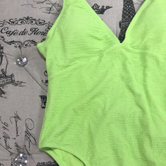 TOPSHOP Crinkle Plunge Swimsuit - Picture 5 of 9